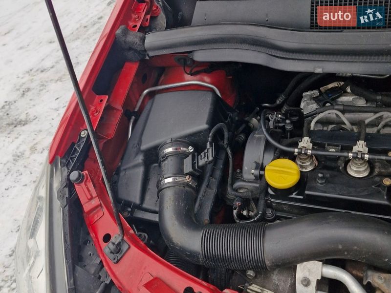 Мінівен Opel Zafira 2012 в Львові