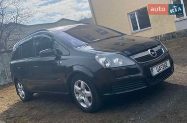 Минивэн Opel Zafira 2006 в Ужгороде