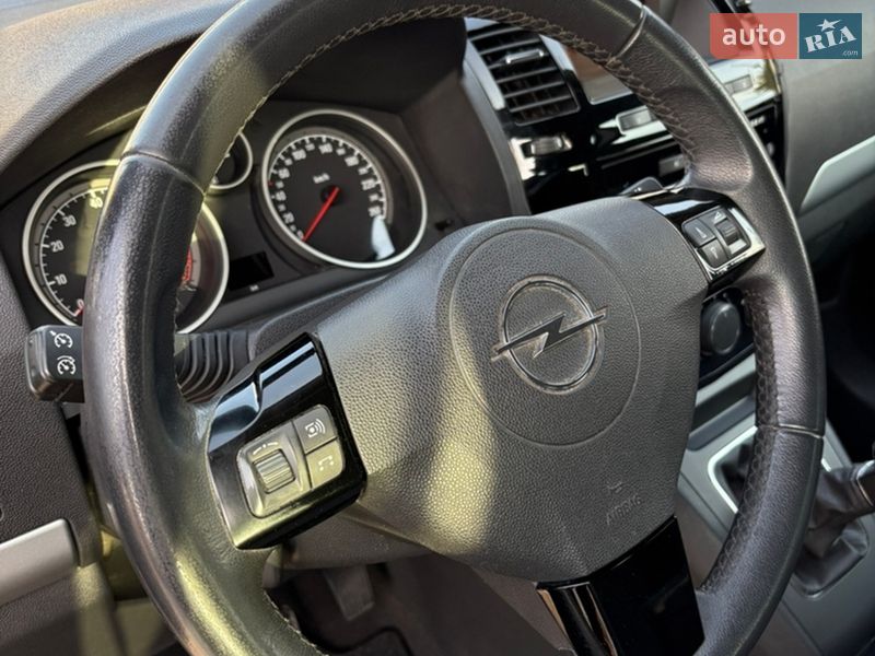 Мінівен Opel Zafira 2011 в Білій Церкві
