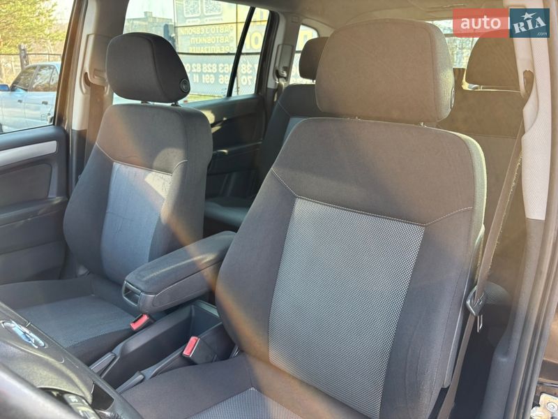 Мінівен Opel Zafira 2011 в Білій Церкві
