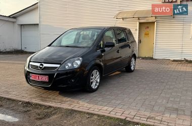 Минивэн Opel Zafira 2011 в Полтаве