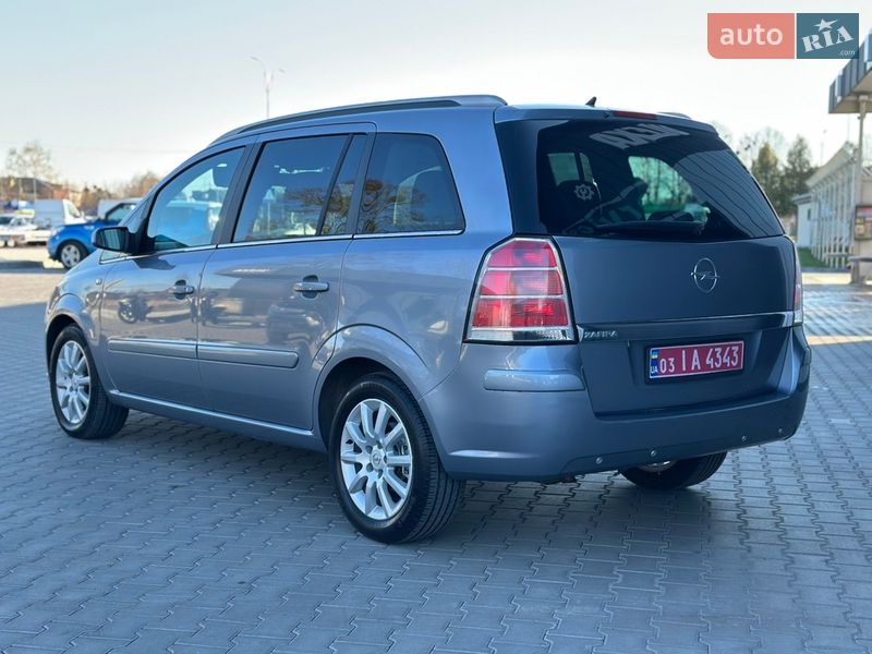 Минивэн Opel Zafira 2006 в Владимире