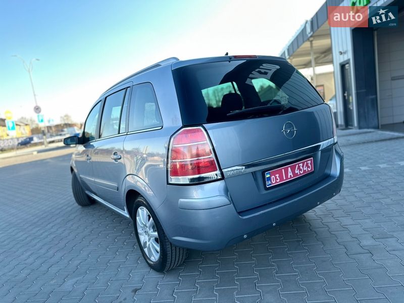 Минивэн Opel Zafira 2006 в Владимире