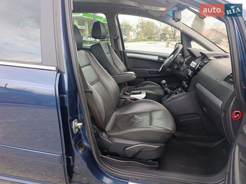 Минивэн Opel Zafira 2011 в Ивано-Франковске фото 48 Минивэн Opel Zafira 2011 в Ивано-Франковске