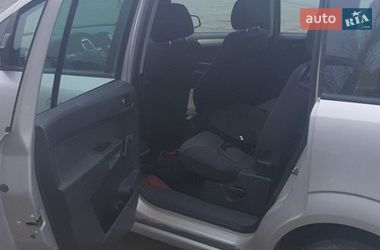 Минивэн Opel Zafira 2008 в Новоднестровске