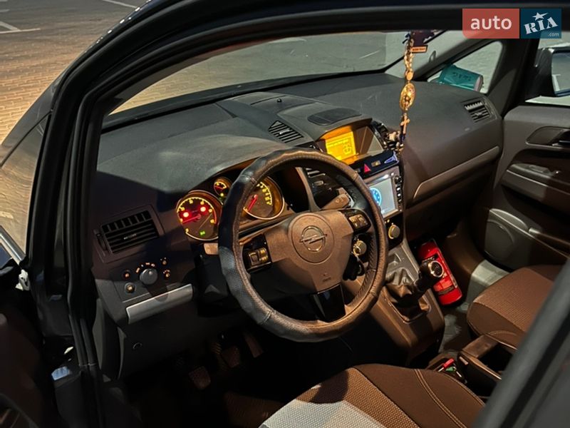 Opel Zafira 2010