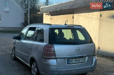 Минивэн Opel Zafira 2005 в Яворове