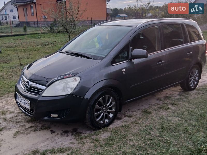 Opel Zafira 2010