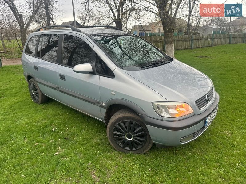 Мінівен Opel Zafira 2002 в Оржиці