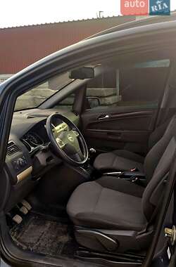 Минивэн Opel Zafira 2008 в Полтаве
