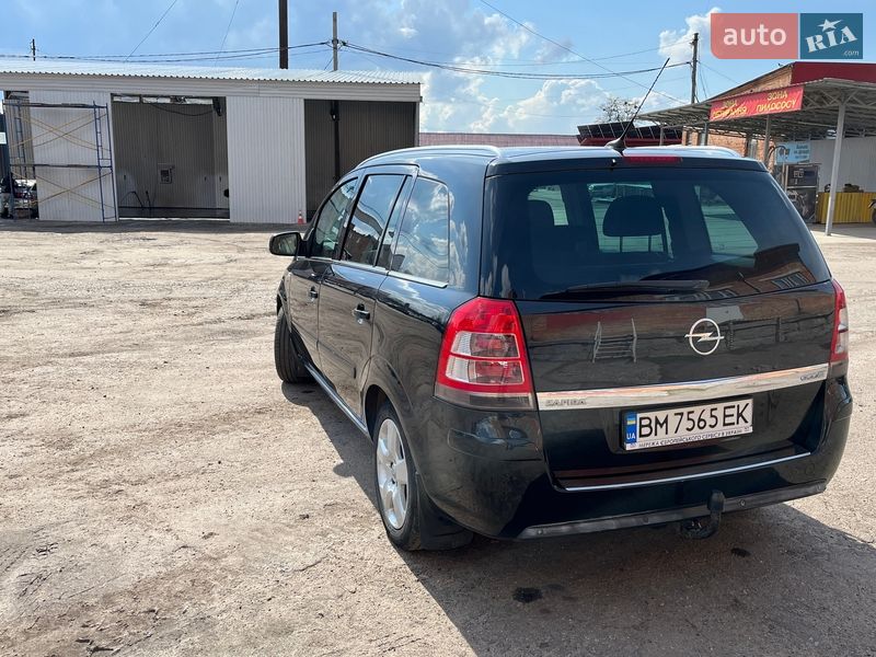 Минивэн Opel Zafira 2012 в Сумах