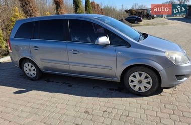 Минивэн Opel Zafira 2010 в Ивано-Франковске
