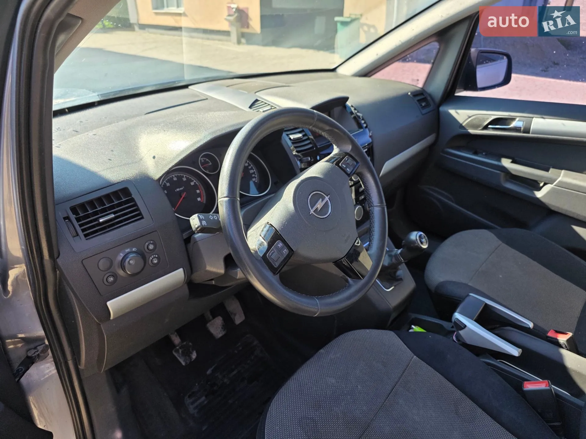 2010 Opel Zafira - мініатюра 11