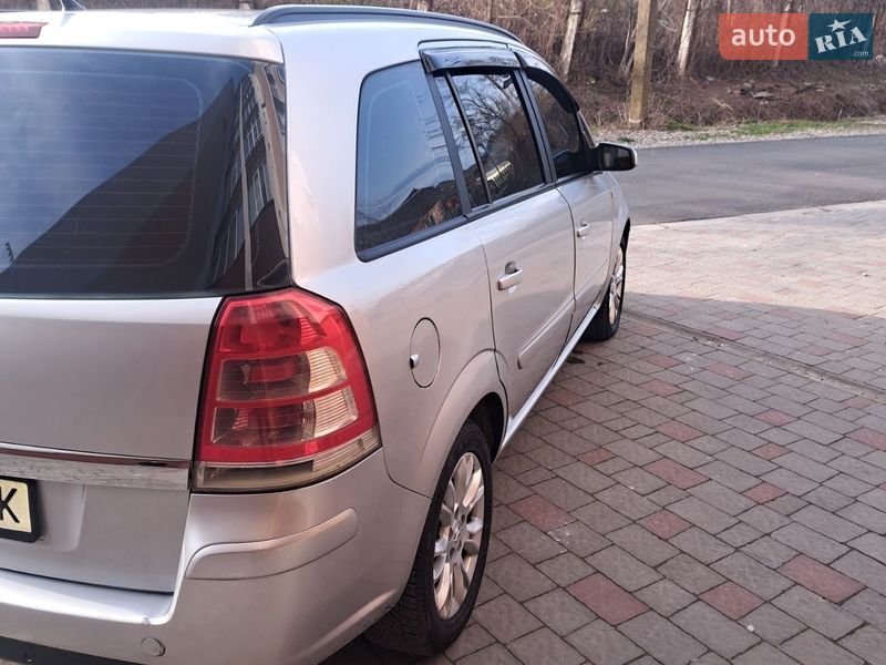Минивэн Opel Zafira 2008 в Ивано-Франковске фото 6 Минивэн Opel Zafira 2008 в Ивано-Франковске