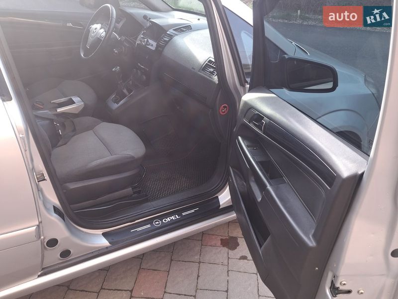 Минивэн Opel Zafira 2008 в Ивано-Франковске фото 7 Минивэн Opel Zafira 2008 в Ивано-Франковске