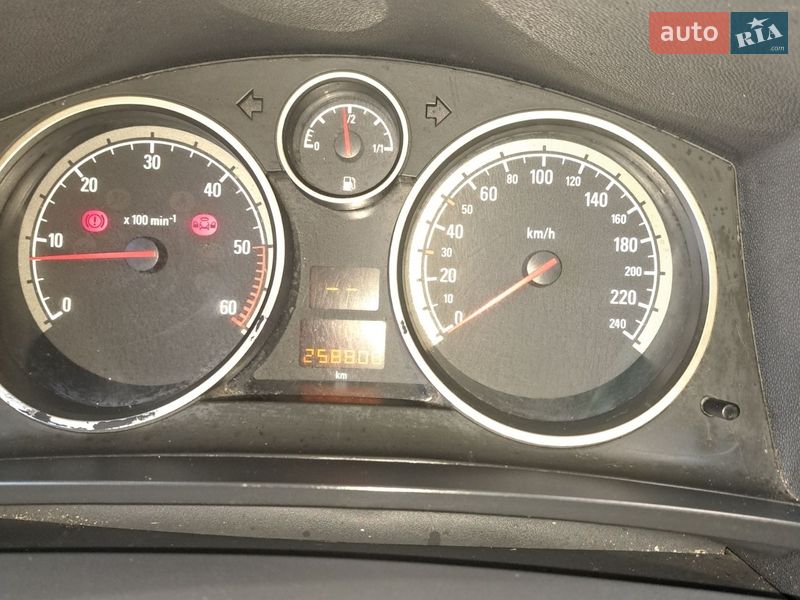 Минивэн Opel Zafira 2008 в Ивано-Франковске фото 12 Минивэн Opel Zafira 2008 в Ивано-Франковске