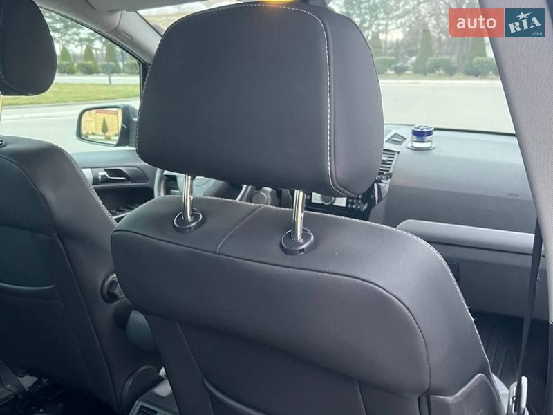 Мінівен Opel Zafira 2010 в Ізмаїлі