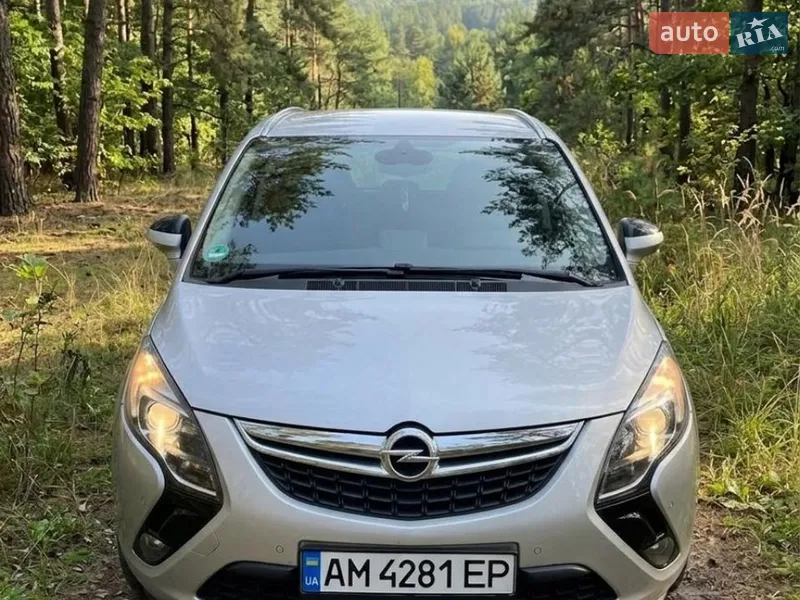 Opel Zafira 2014