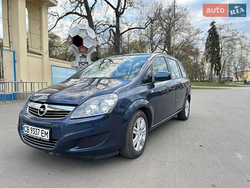 Opel Zafira 2011