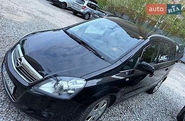 Минивэн Opel Zafira 2014 в Киеве