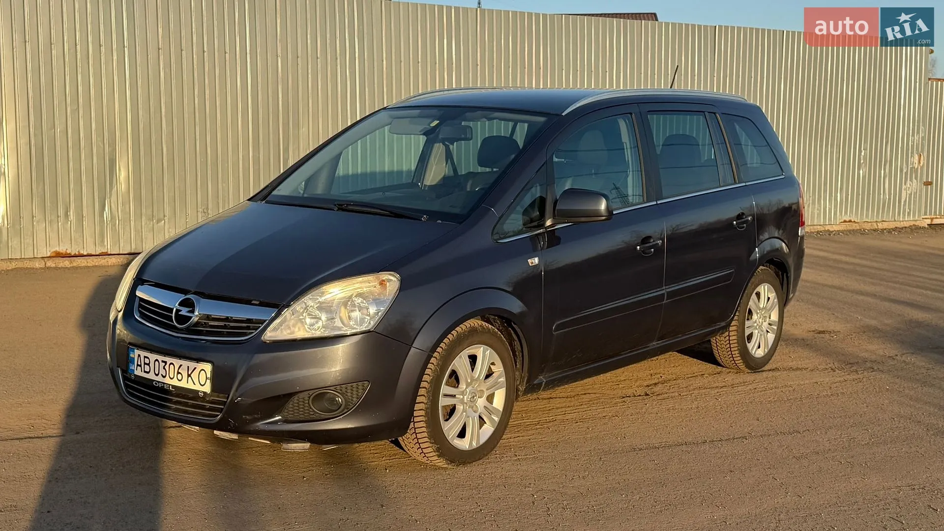 2011 Opel Zafira - фото 1