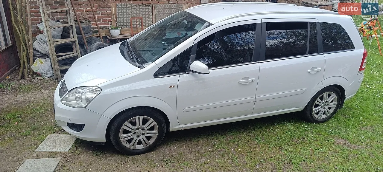 2010 Opel Zafira - мініатюра 18