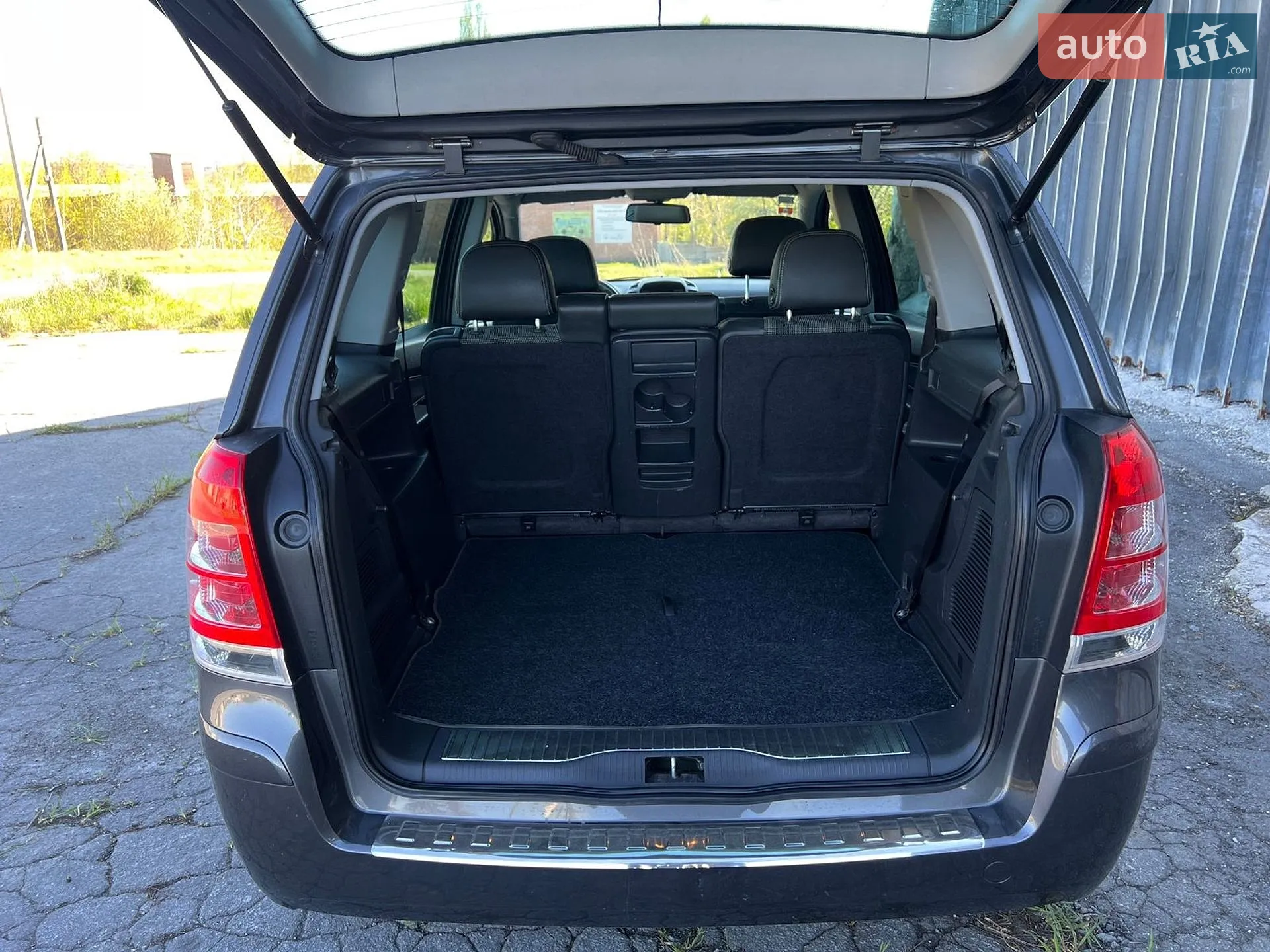 2010 Opel Zafira - мініатюра 30