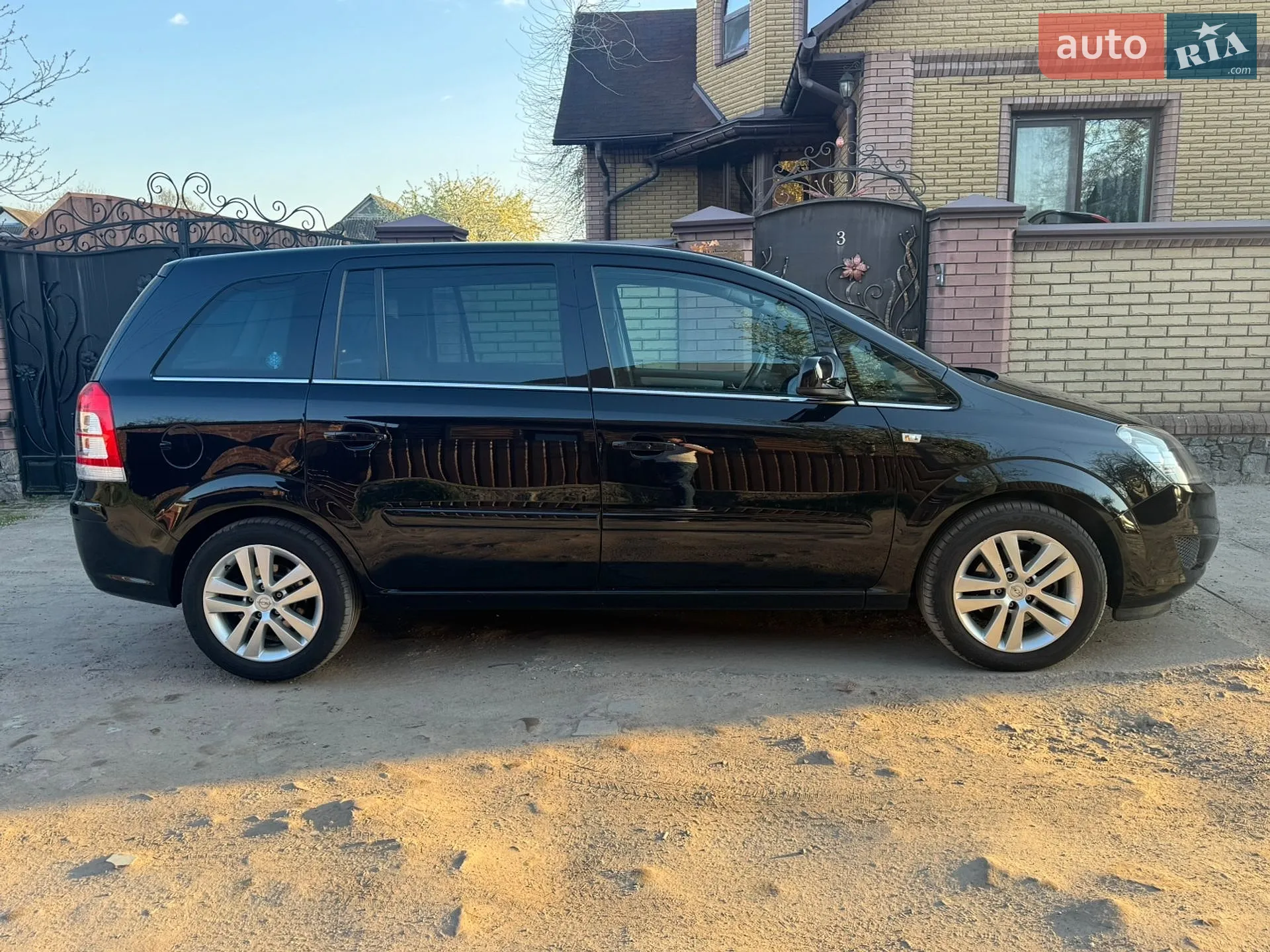 2011 Opel Zafira - мініатюра 12