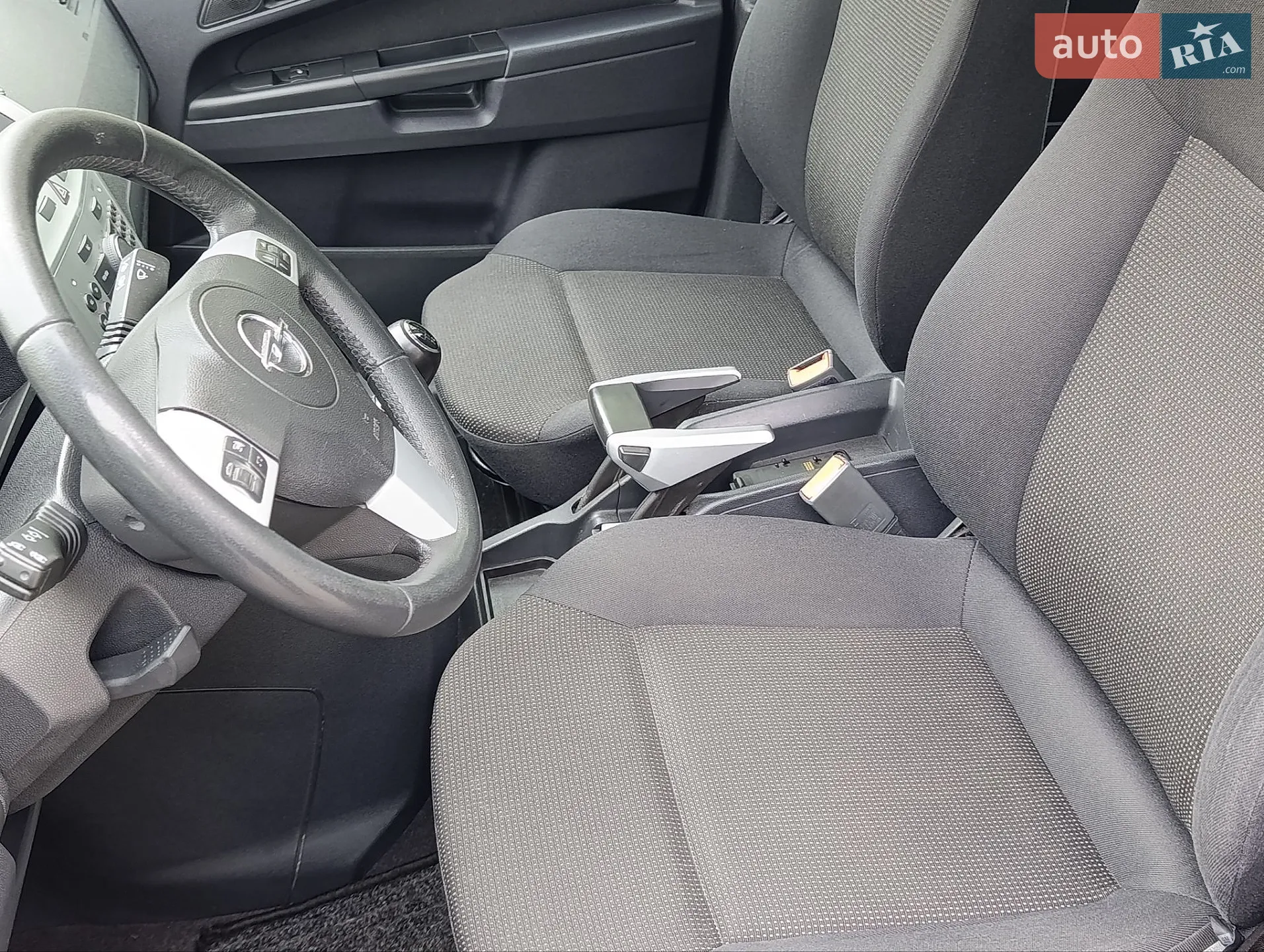 2011 Opel Zafira - мініатюра 28