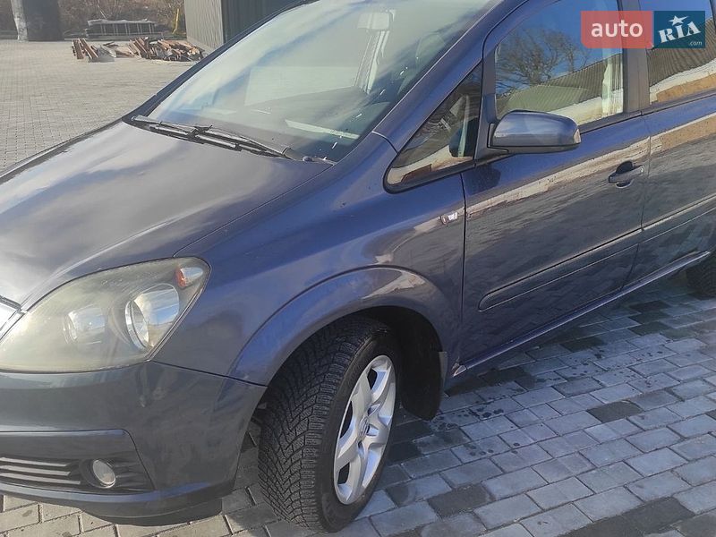 Минивэн Opel Zafira 2007 в Хороле фото 11 Минивэн Opel Zafira 2007 в Хороле