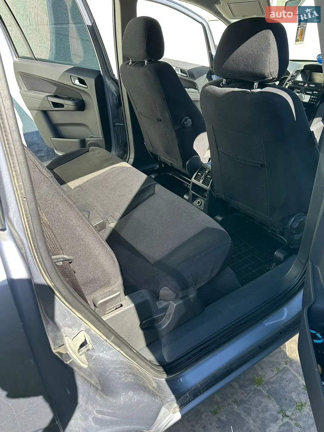 2010 Opel Zafira - мініатюра 18