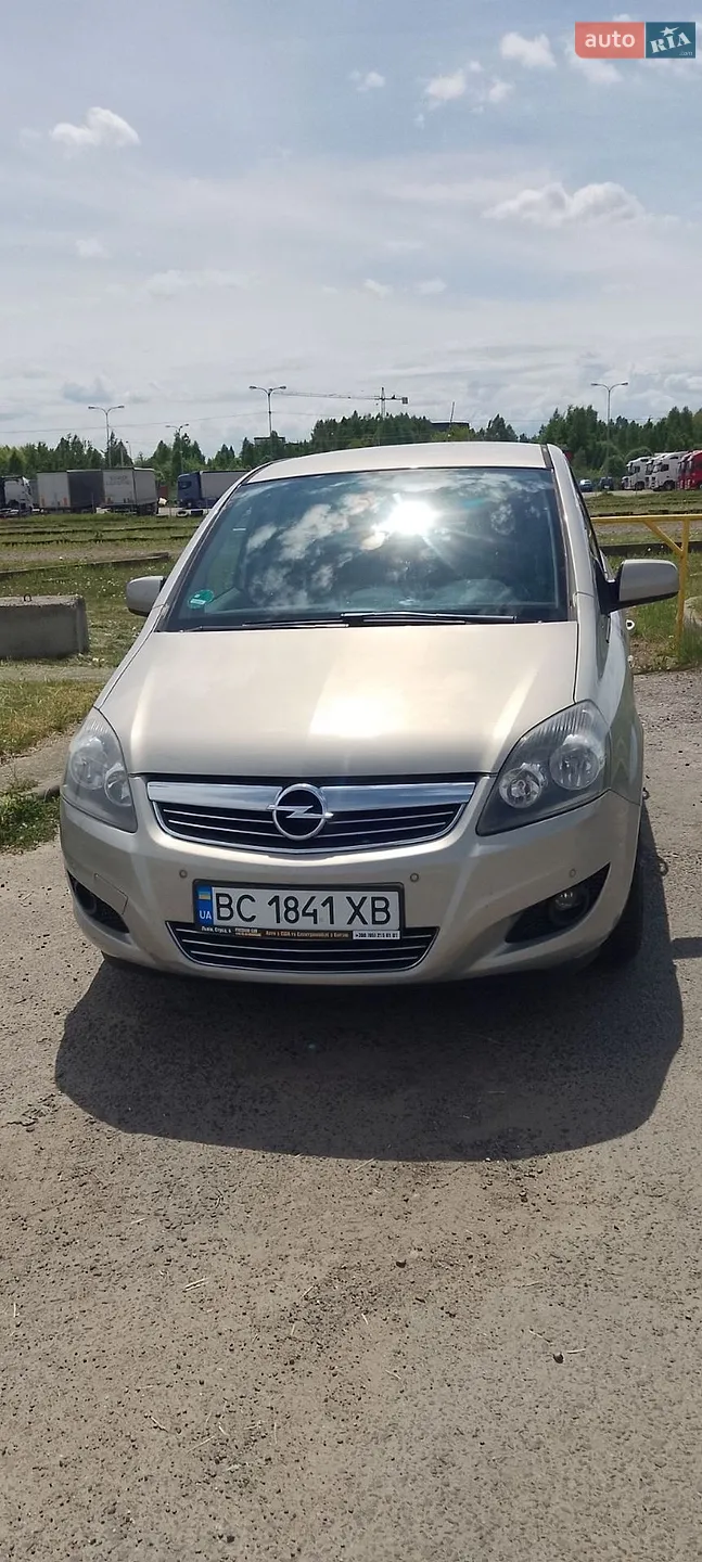 2010 Opel Zafira - фото 1