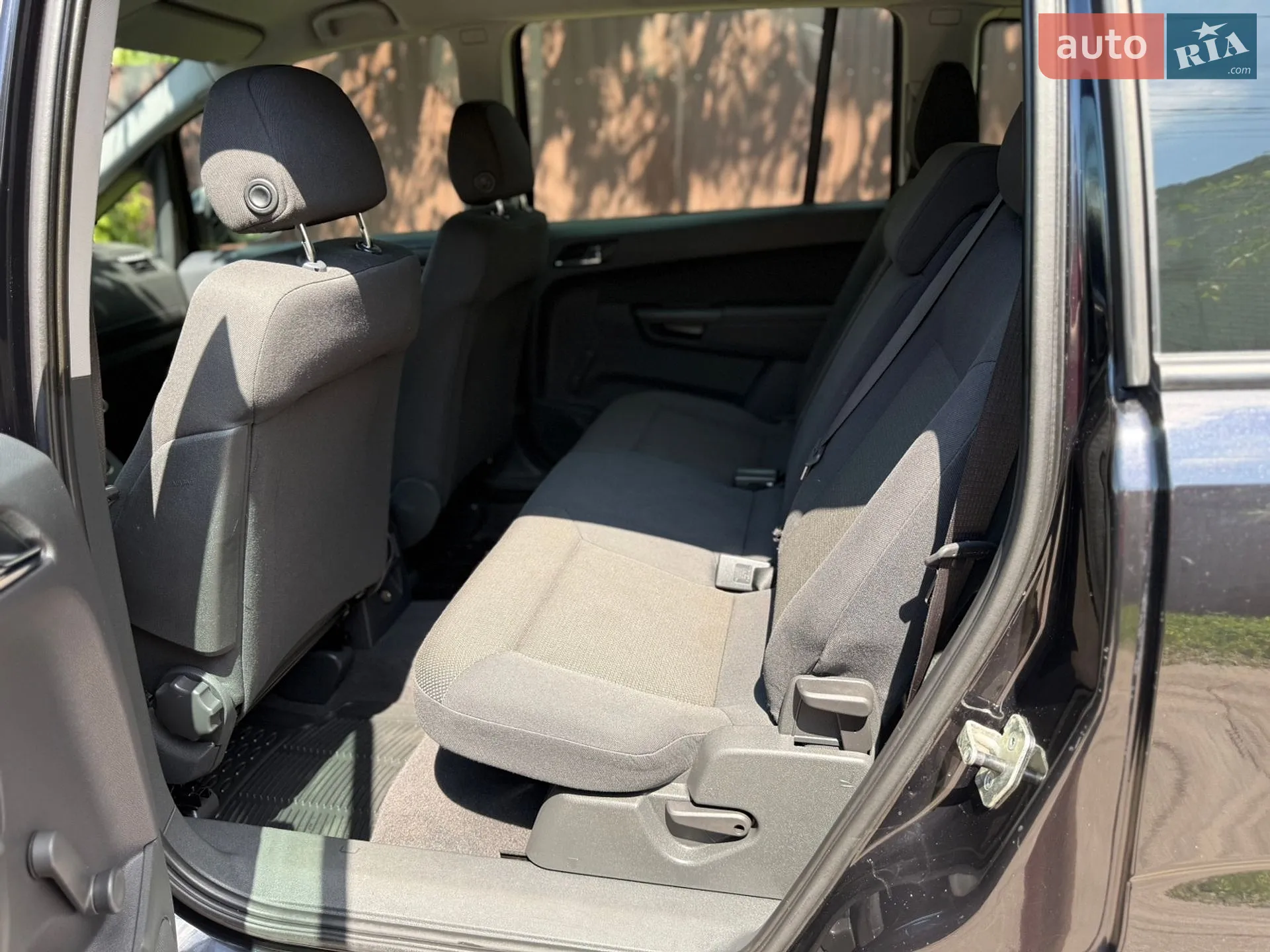 2010 Opel Zafira - мініатюра 40