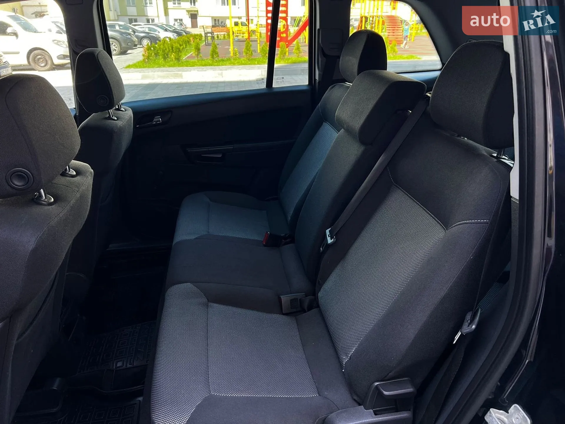 2011 Opel Zafira - мініатюра 32