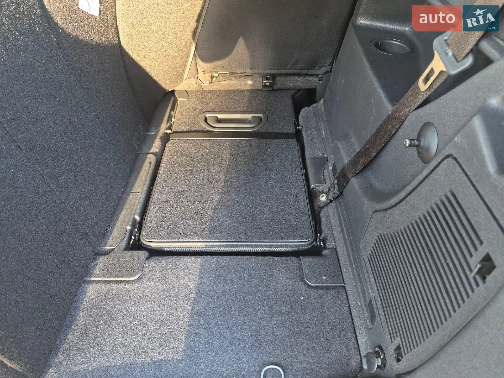 2010 Opel Zafira - мініатюра 16