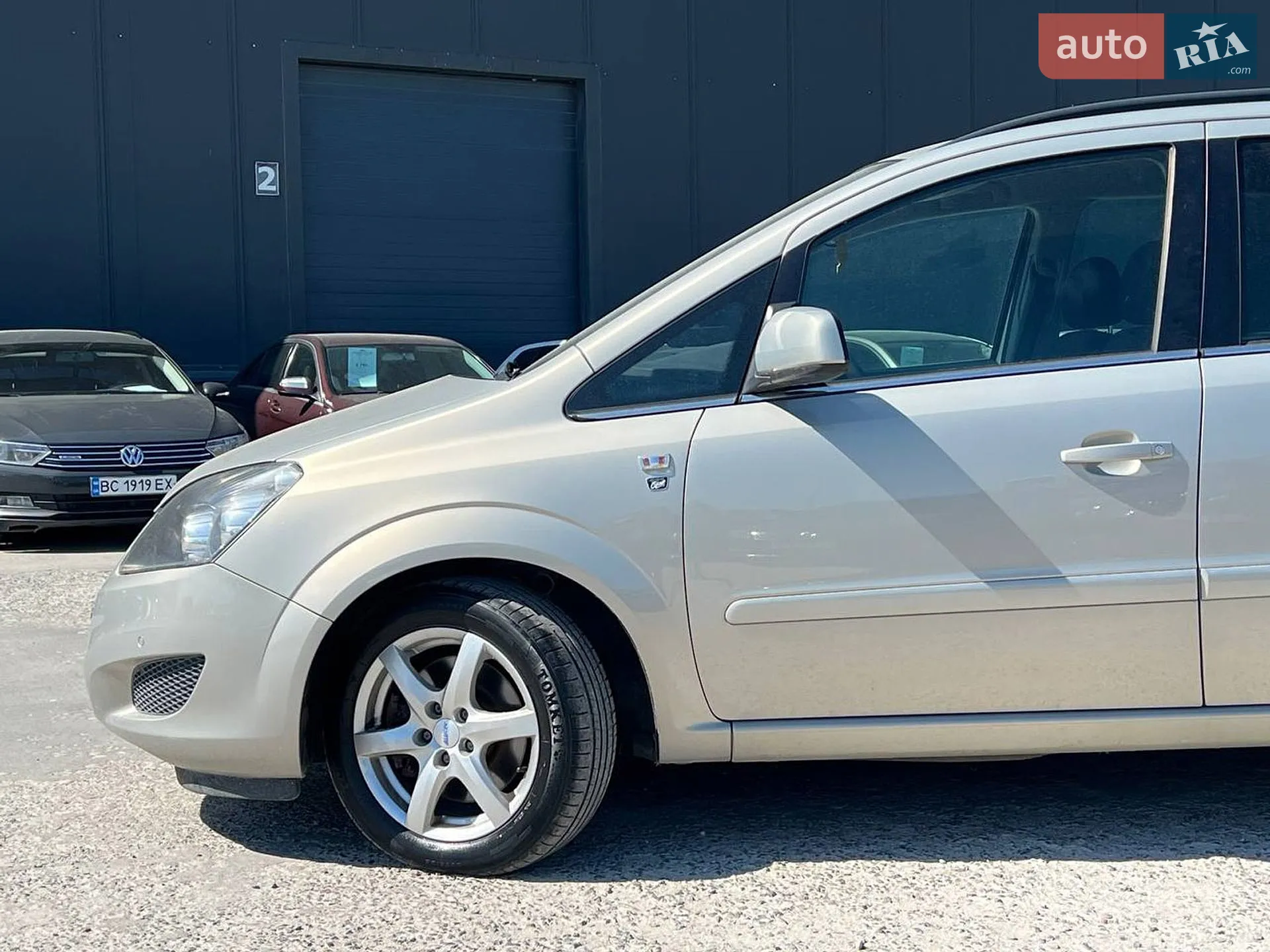 2010 Opel Zafira - мініатюра 2