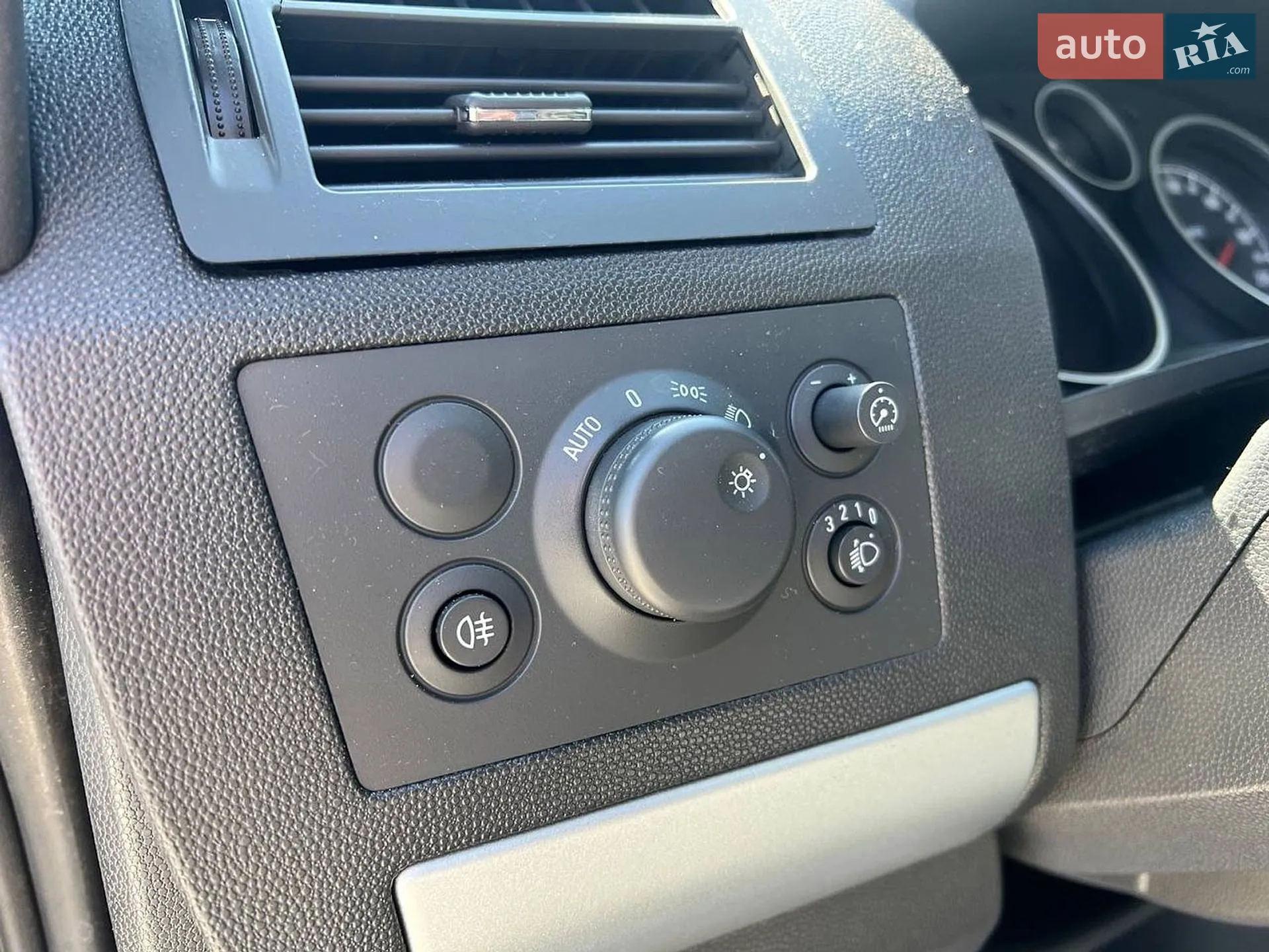 2010 Opel Zafira - мініатюра 24