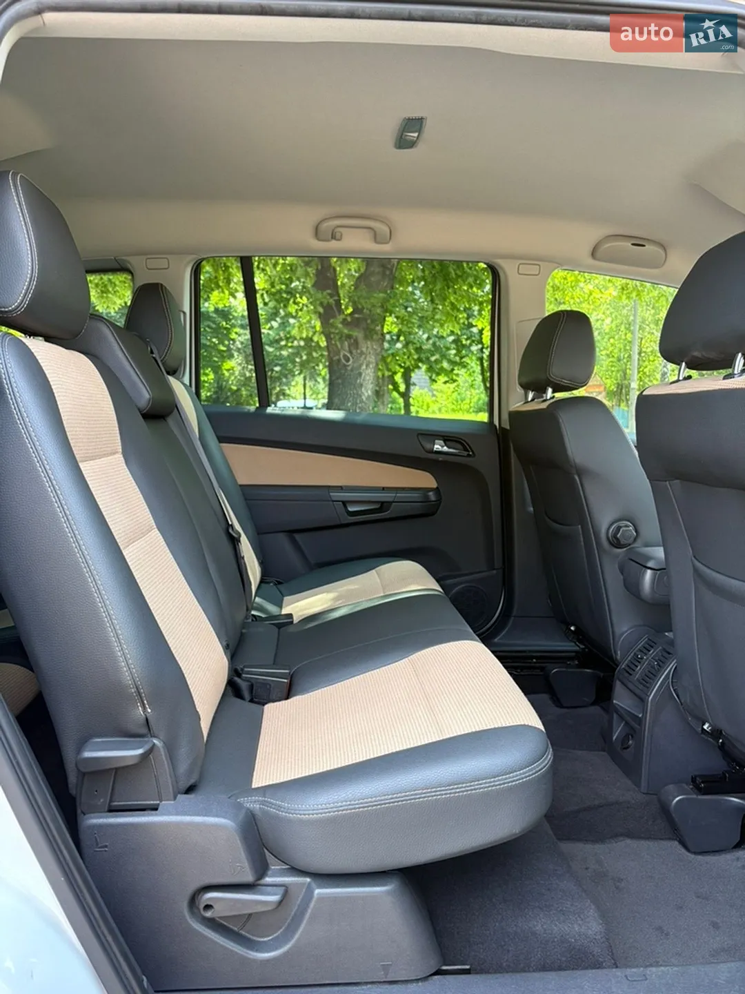 2011 Opel Zafira - мініатюра 41