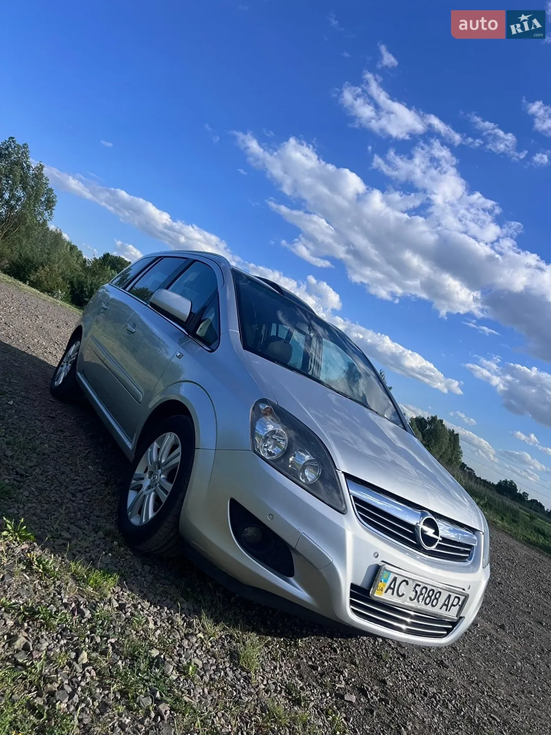 2011 Opel Zafira - фото 1