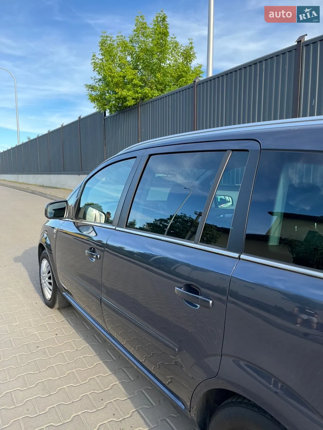 2010 Opel Zafira - мініатюра 11