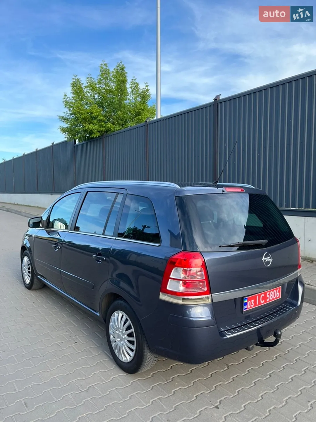 2010 Opel Zafira - мініатюра 17