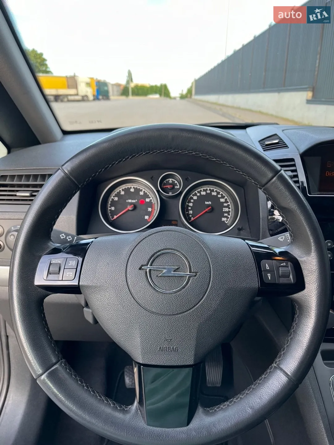 2010 Opel Zafira - мініатюра 19