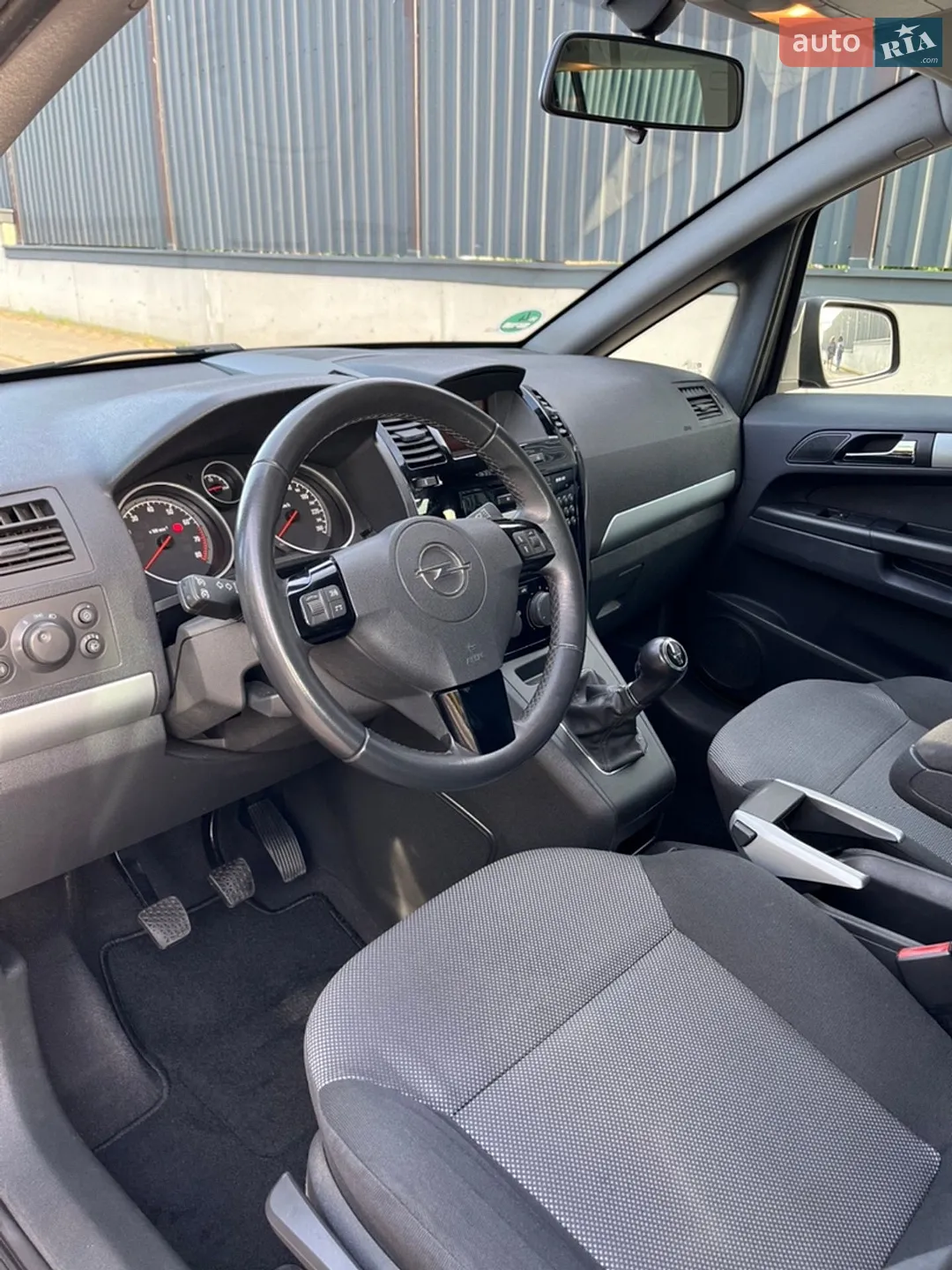 2010 Opel Zafira - мініатюра 20