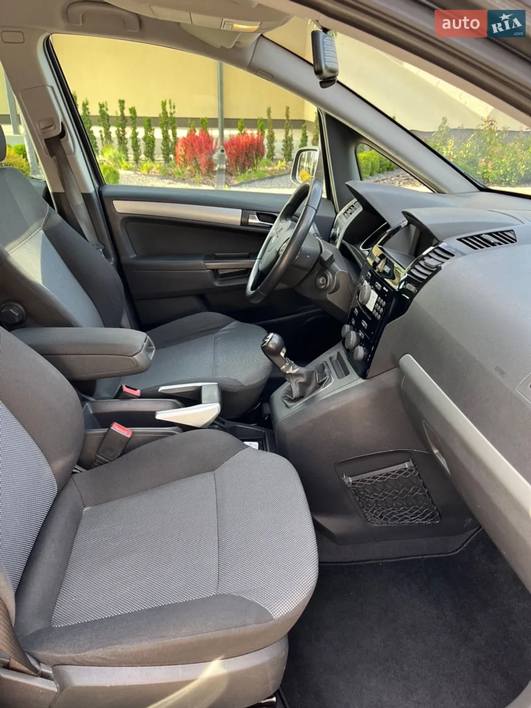 2010 Opel Zafira - мініатюра 25