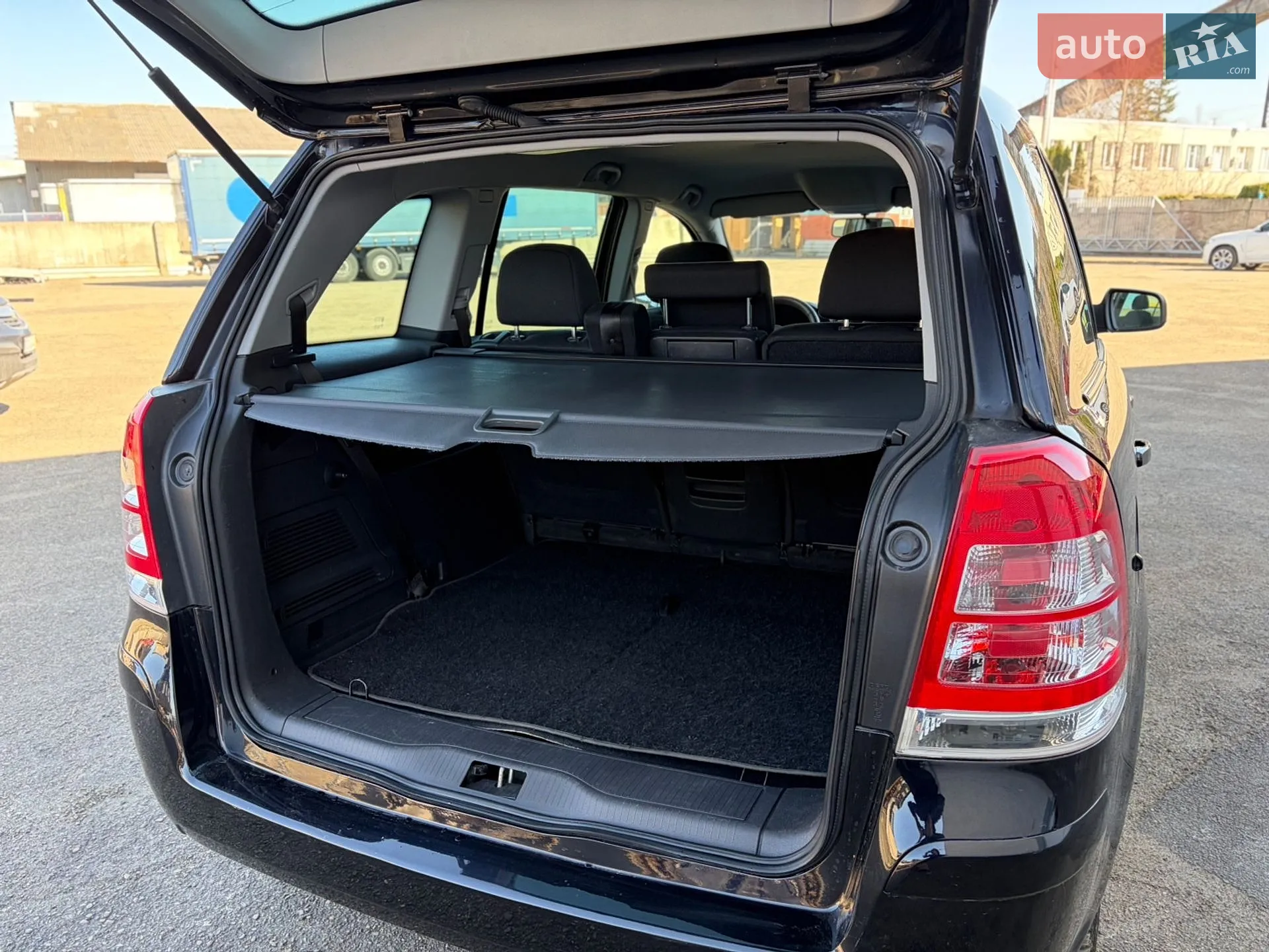 2011 Opel Zafira - мініатюра 32