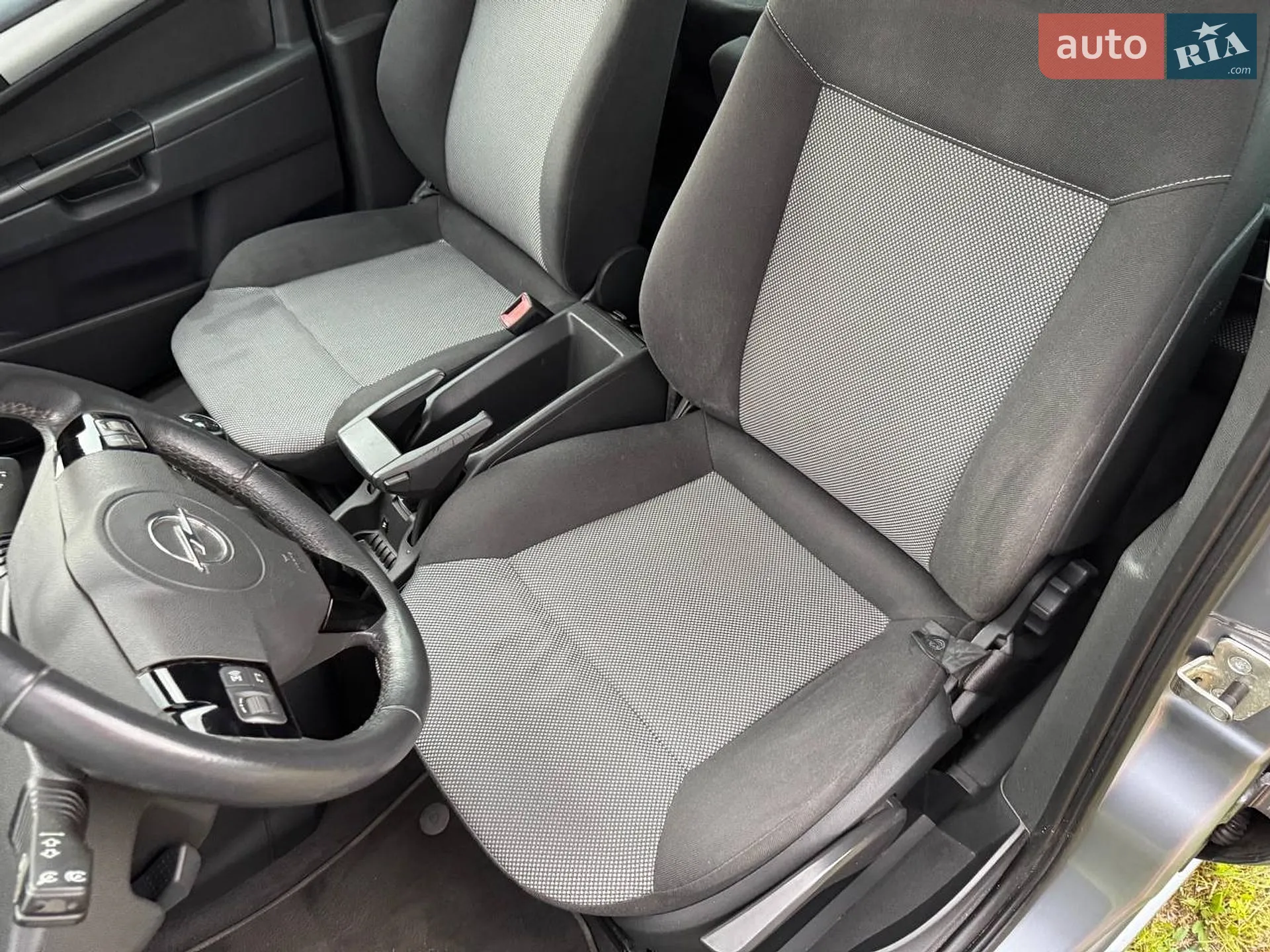 2010 Opel Zafira - мініатюра 40