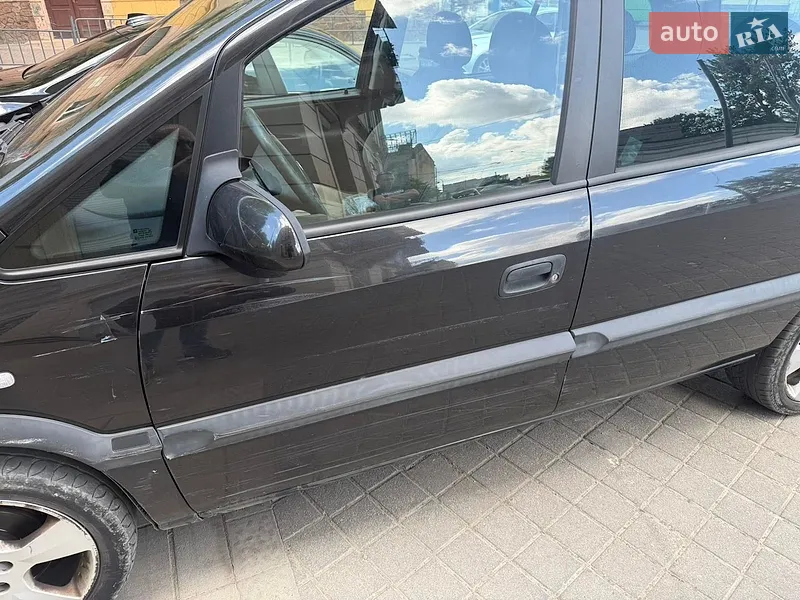 Opel Zafira 2002