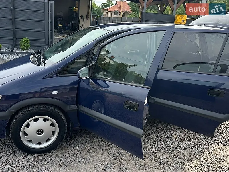 Opel Zafira 2005