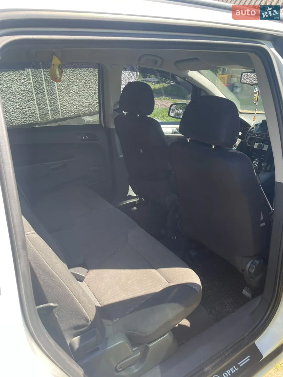 2010 Opel Zafira - мініатюра 10