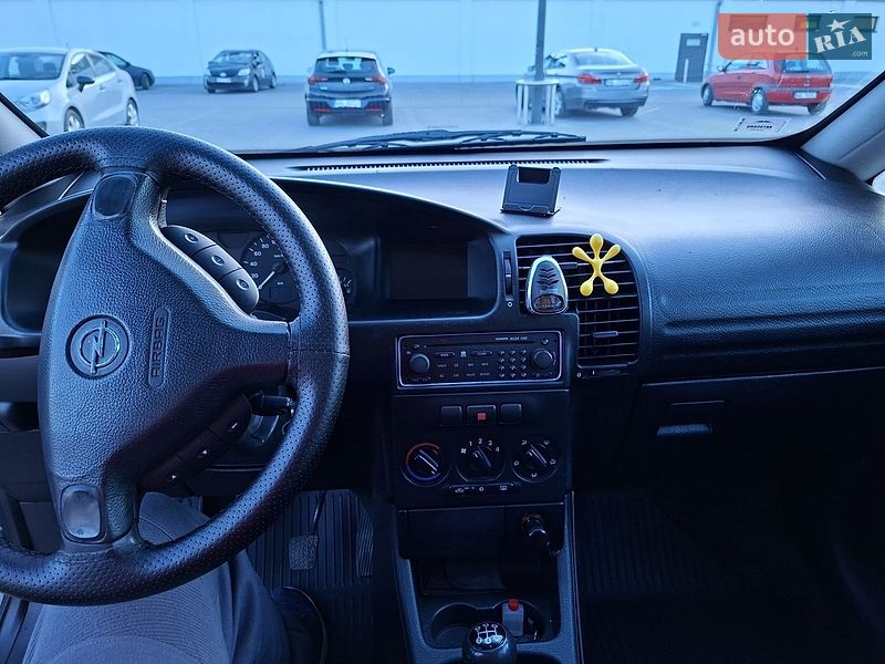 Минивэн Opel Zafira 2002 в Тернополе